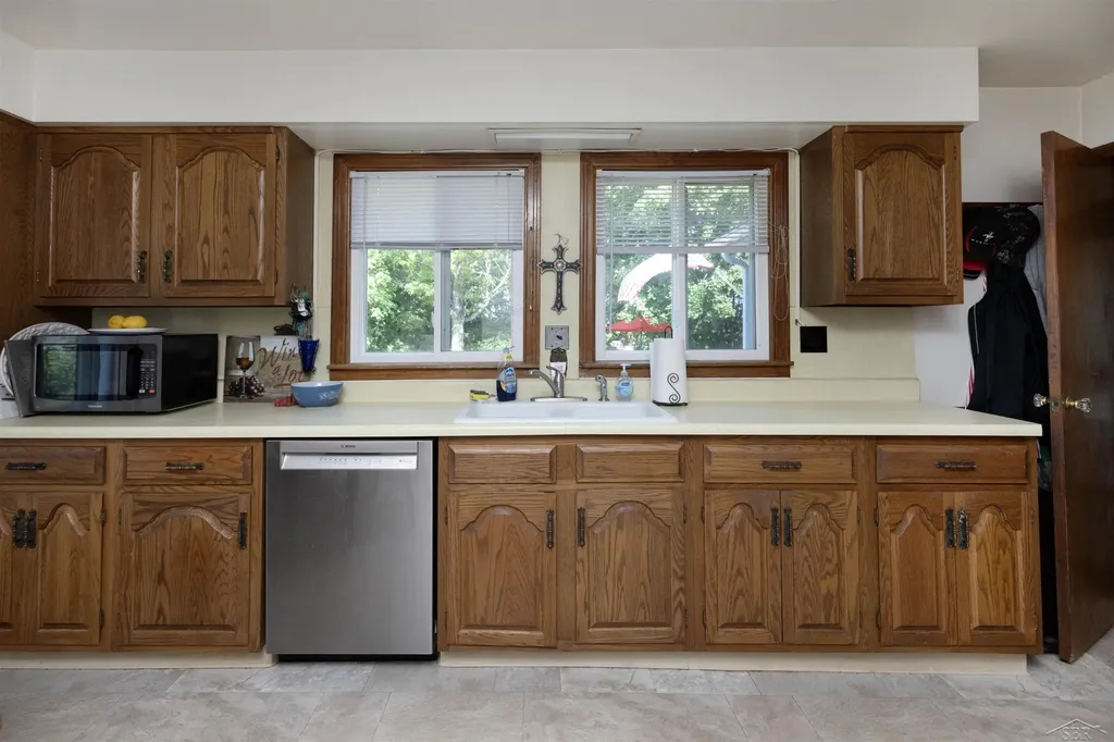 10275 Swan Creek Road Thomas Township MI 48609