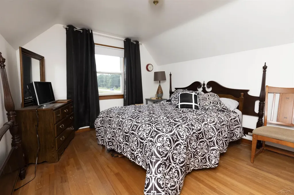 10275 Swan Creek Road Thomas Township MI 48609