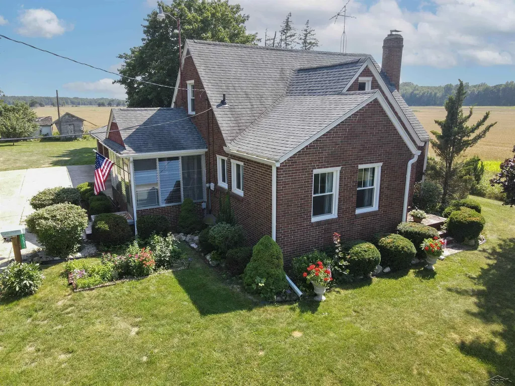 10275 Swan Creek Road Thomas Township MI 48609