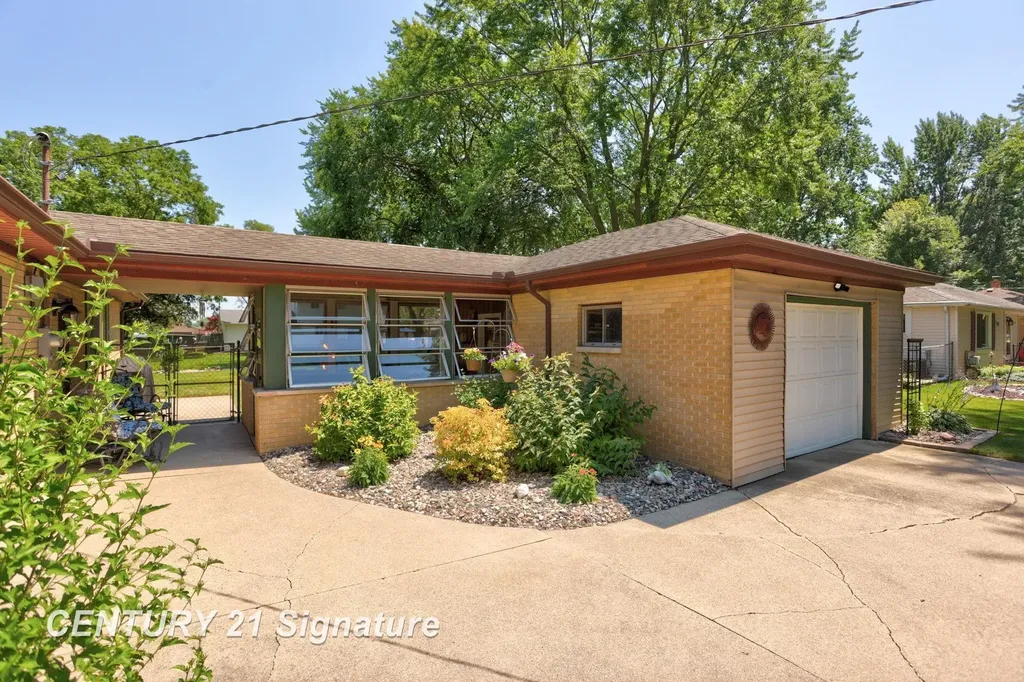 2158 Bock Road Saginaw Charter Township MI 48603