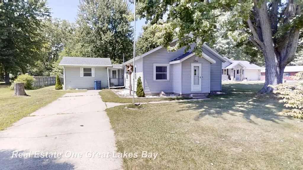 3858 Clutier Road Bridgeport Charter Township MI 48601