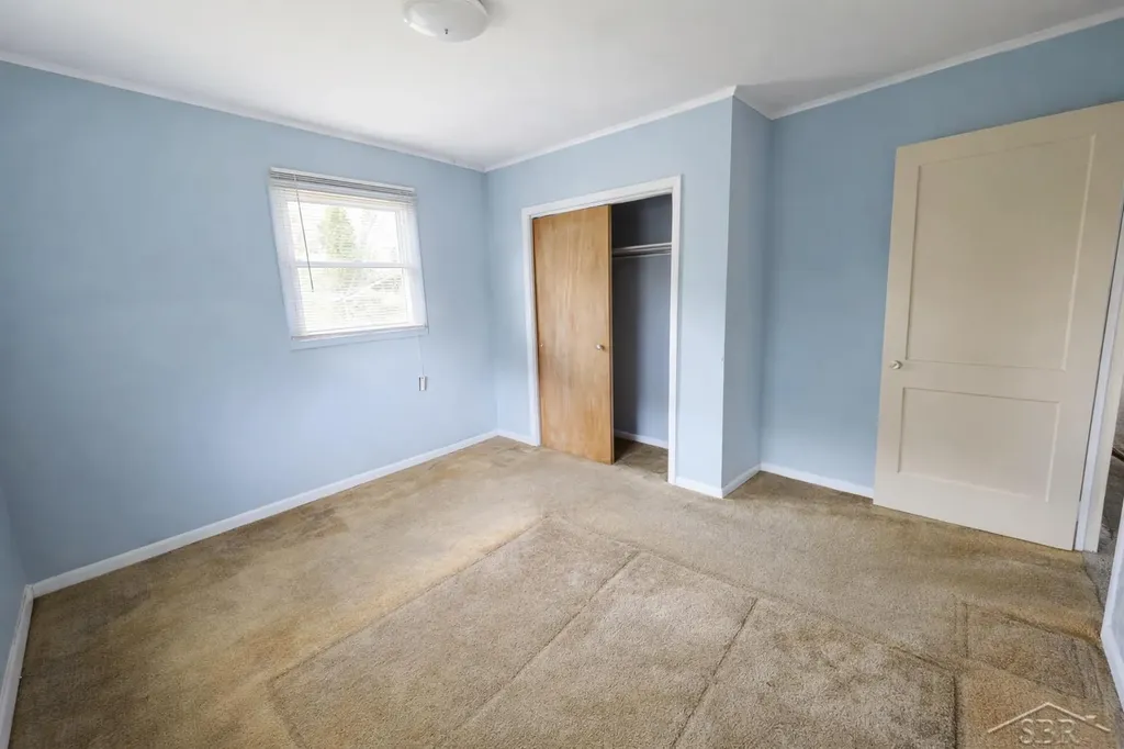 1033 Kelsey Avenue Lansing City MI 48910