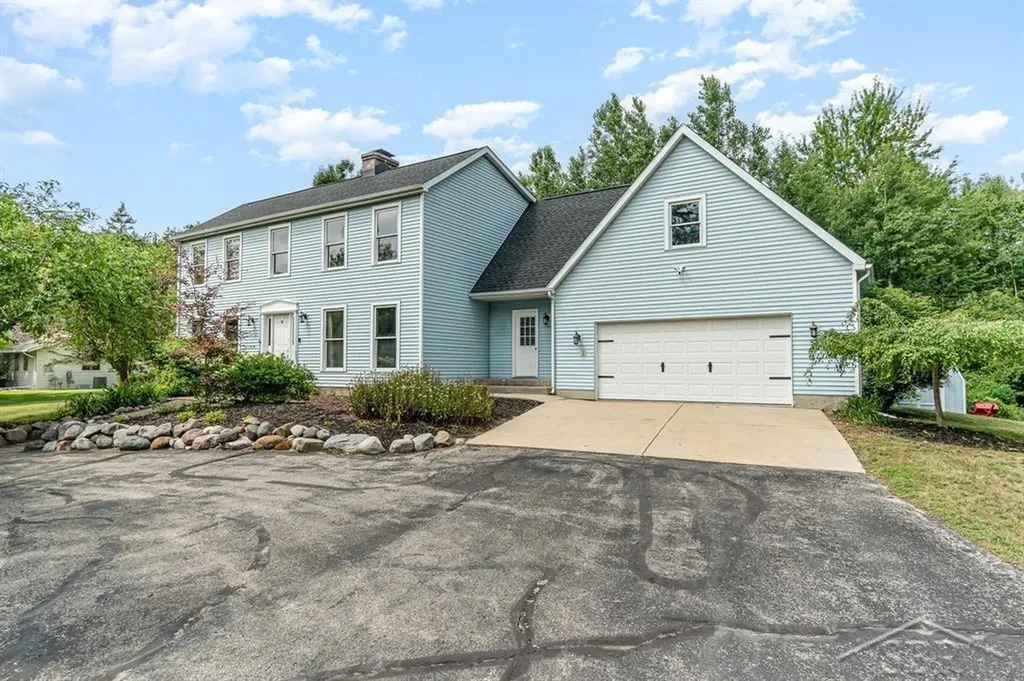 3727 E Julie Ann Drive Larkin Charter Township MI 48642