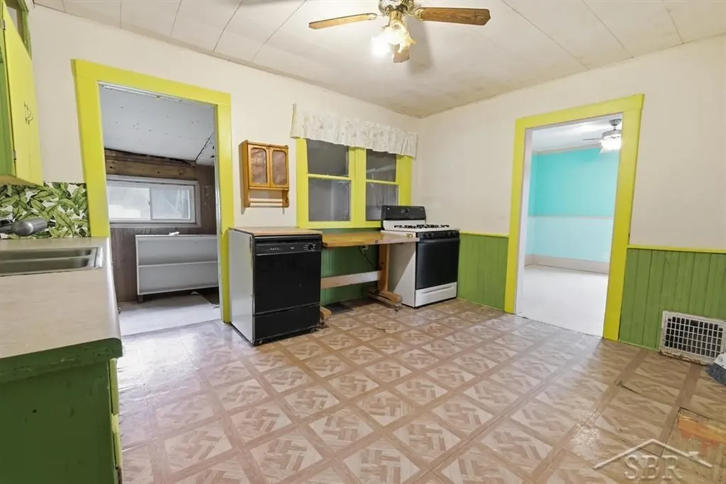 1804 N Hope Road Lincoln Township MI 48642