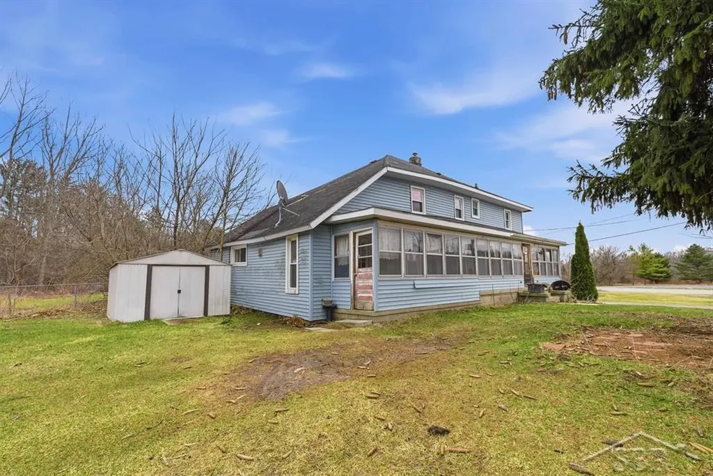 1804 N Hope Road Lincoln Township MI 48642