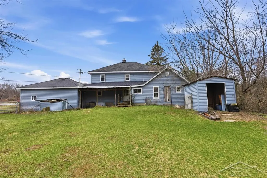 1804 N Hope Road Lincoln Township MI 48642