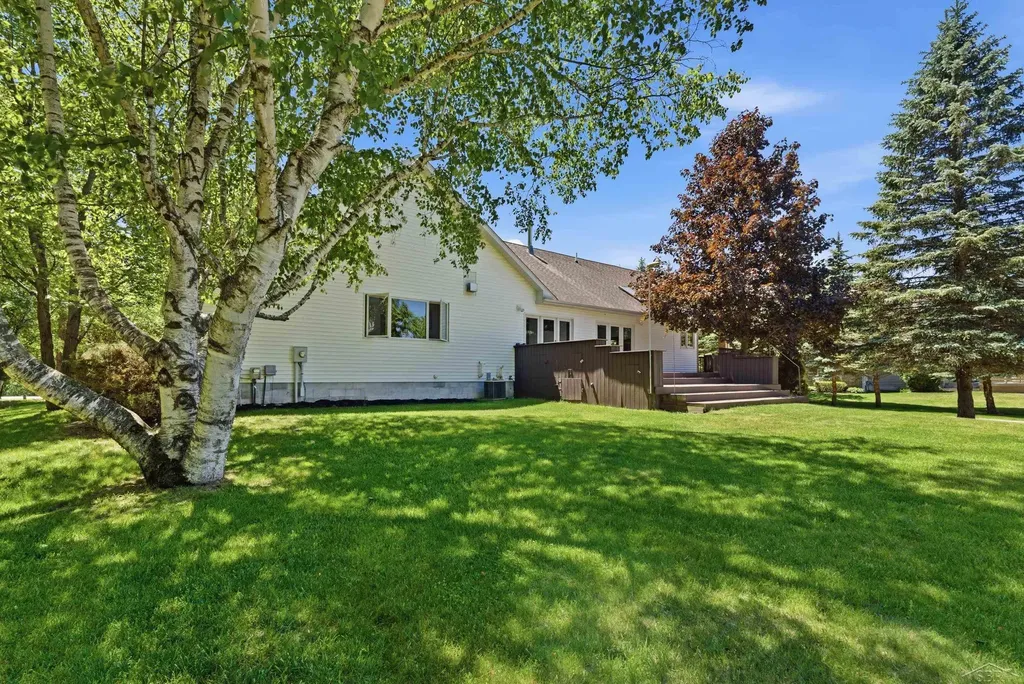 3343 E Ryan Drive Larkin Charter Township MI 48642