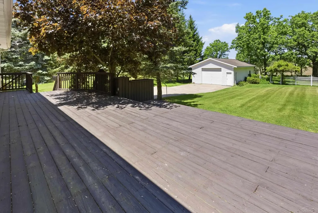 3343 E Ryan Drive Larkin Charter Township MI 48642