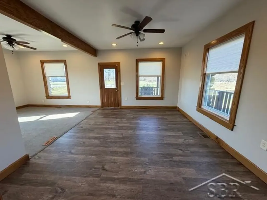11755 W Tittabawassee Road Thomas Township MI 48623