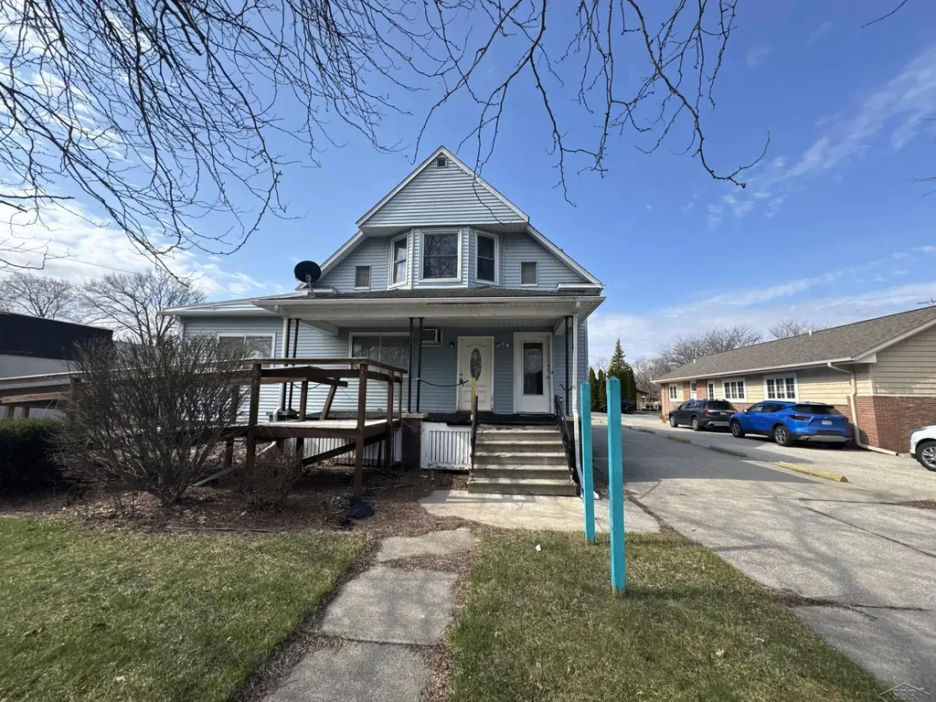 2911 Court Street Saginaw City MI 48602