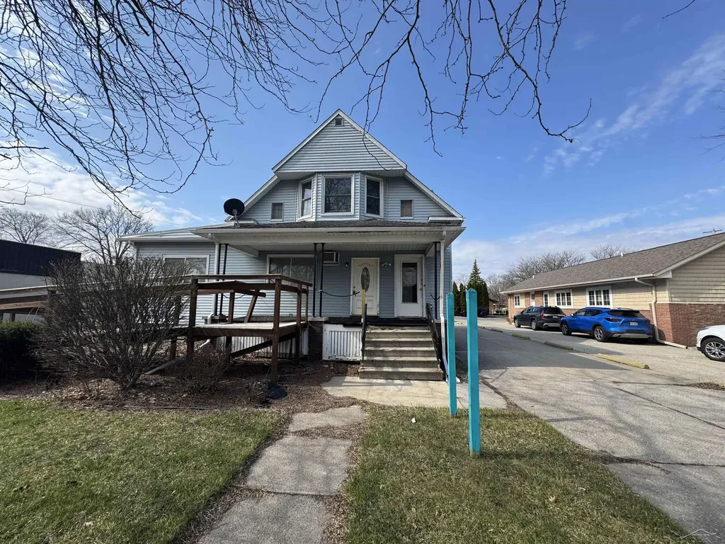 2911 Court Street Saginaw City MI 48602
