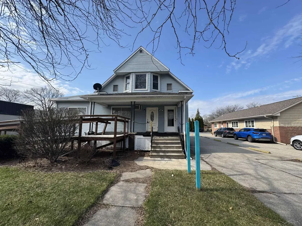 2911 Court Street Saginaw City MI 48602