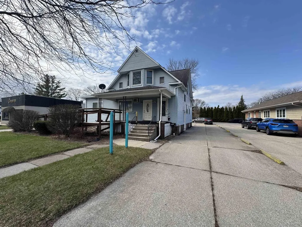 2911 Court Street Saginaw City MI 48602