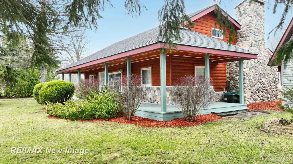 13280 N Saginaw Road Vienna Charter Township MI 48420