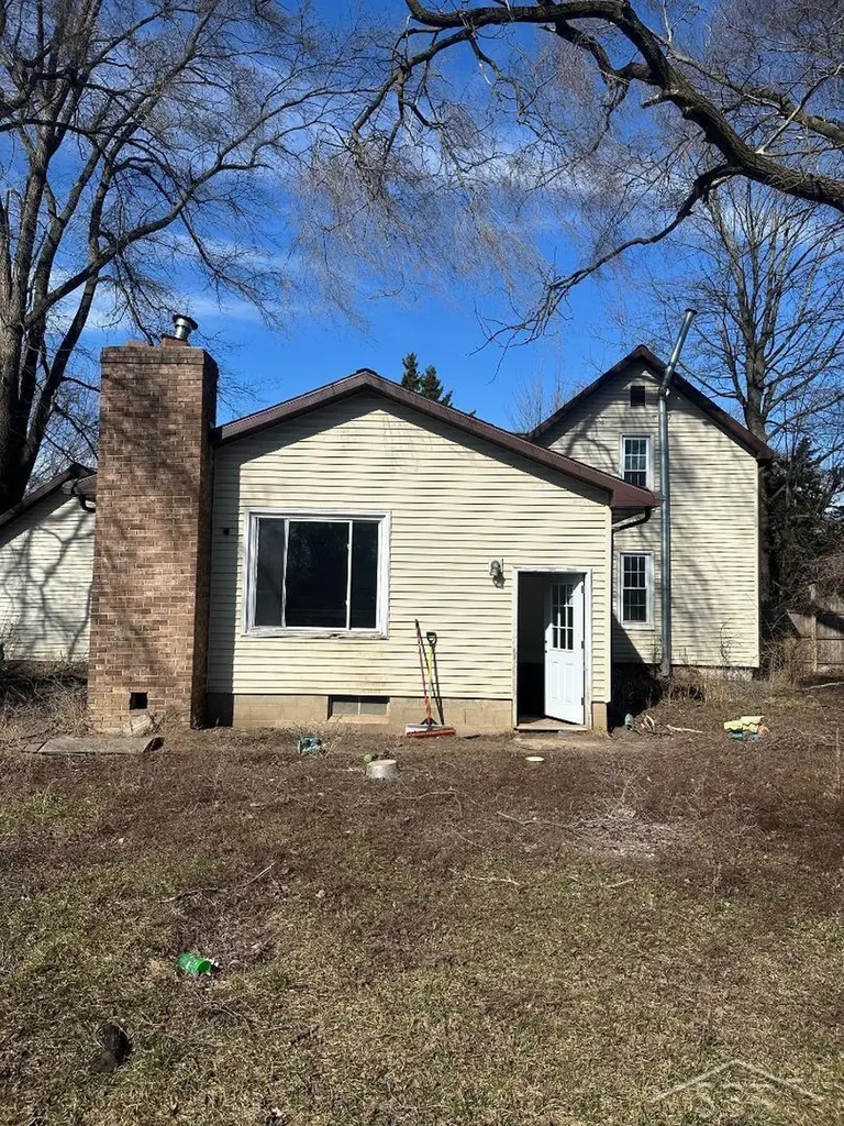 609 Olive Road St. Louis City MI 48880