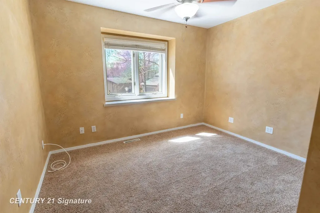 5808 Lantern Lane Midland City MI 48642