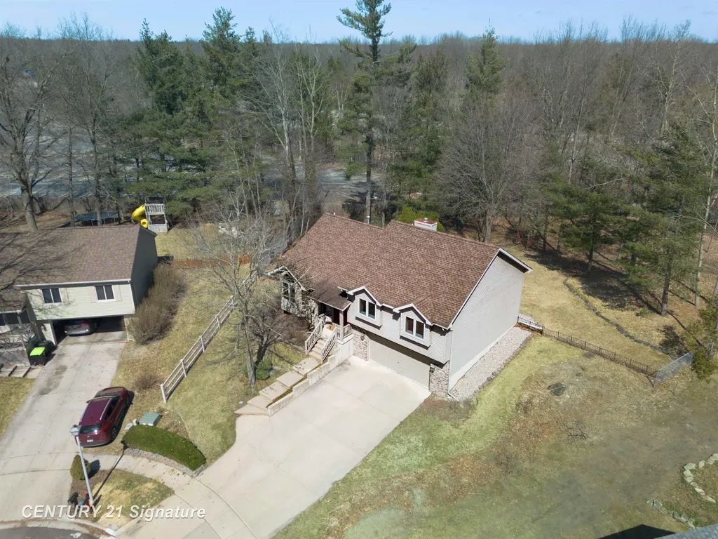 5808 Lantern Lane Midland City MI 48642