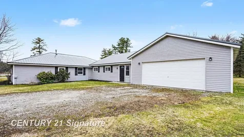 474 W Taylor Drive Jerome Township MI 48657