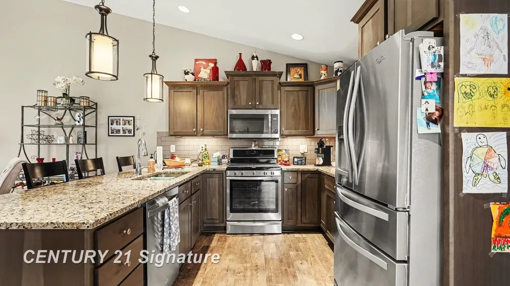 87 Tuscany Circle Saginaw Charter Township MI 48603