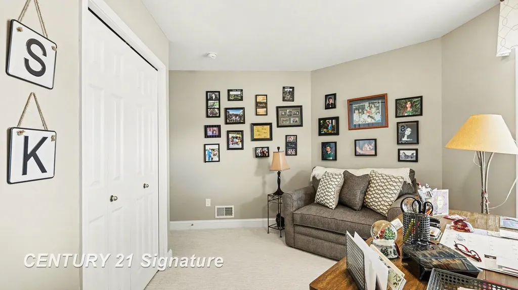 87 Tuscany Circle Saginaw Charter Township MI 48603