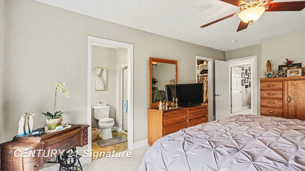 87 Tuscany Circle Saginaw Charter Township MI 48603