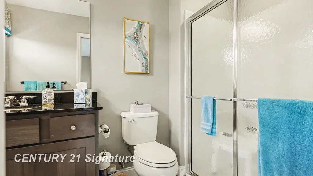 87 Tuscany Circle Saginaw Charter Township MI 48603