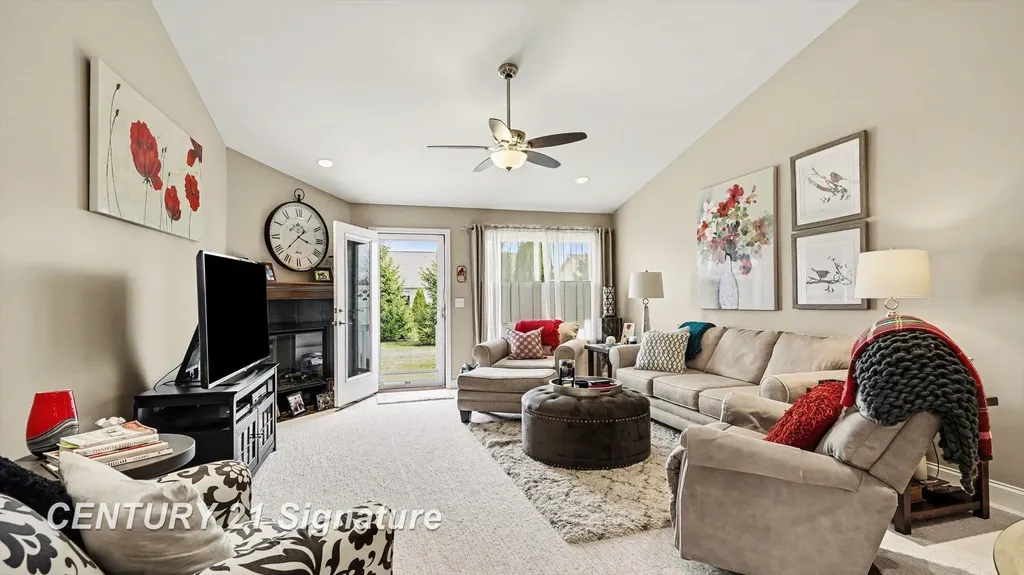 87 Tuscany Circle Saginaw Charter Township MI 48603
