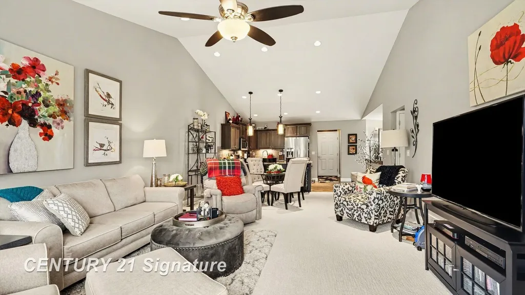 87 Tuscany Circle Saginaw Charter Township MI 48603