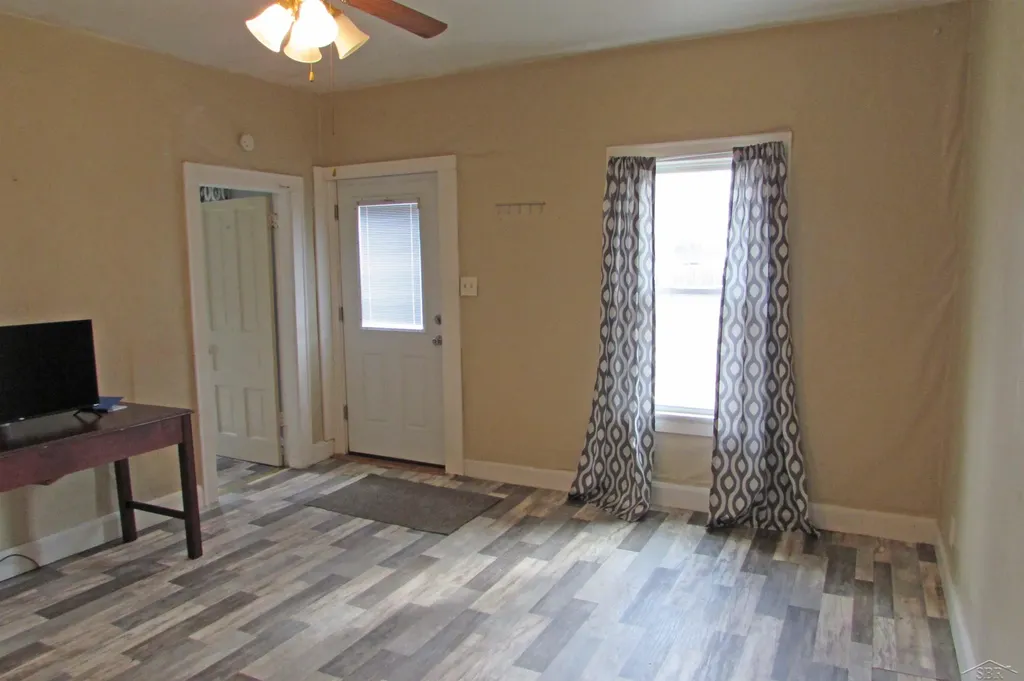 307 N Line Street Chesaning Village MI 48616