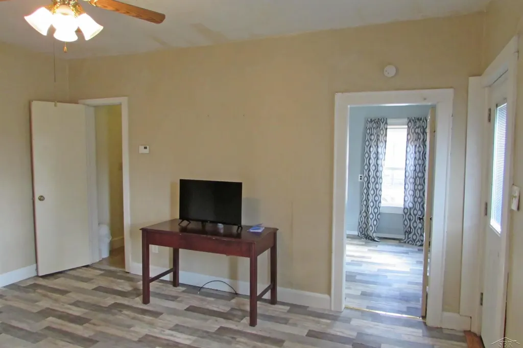 307 N Line Street Chesaning Village MI 48616