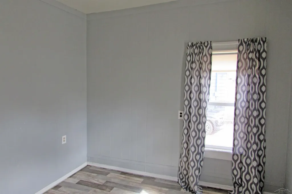 307 N Line Street Chesaning Village MI 48616