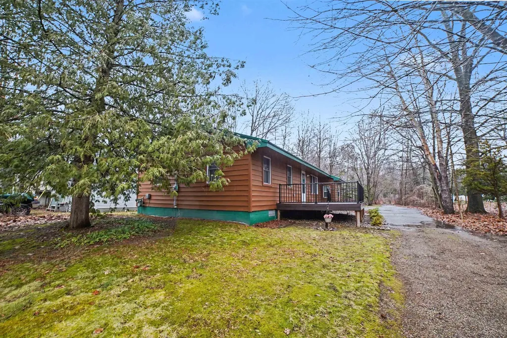 441 Hillcrest Drive Garfield Township MI 48632