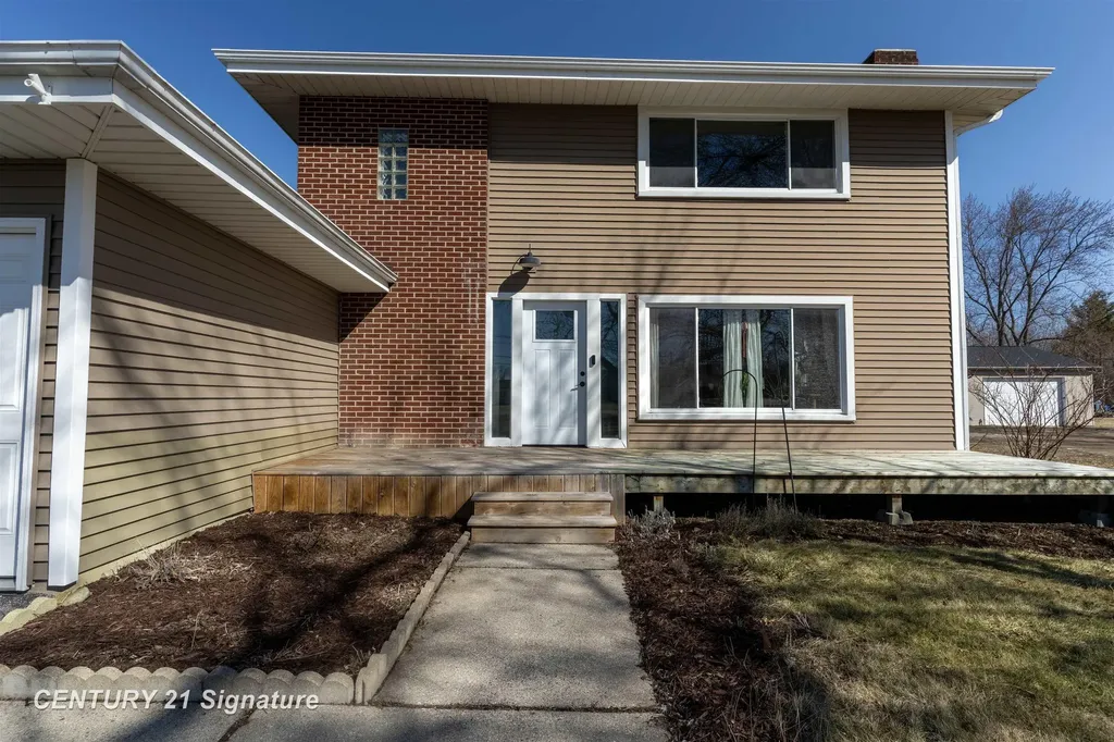 2251 E Stewart Road Midland Charter Township MI 48640