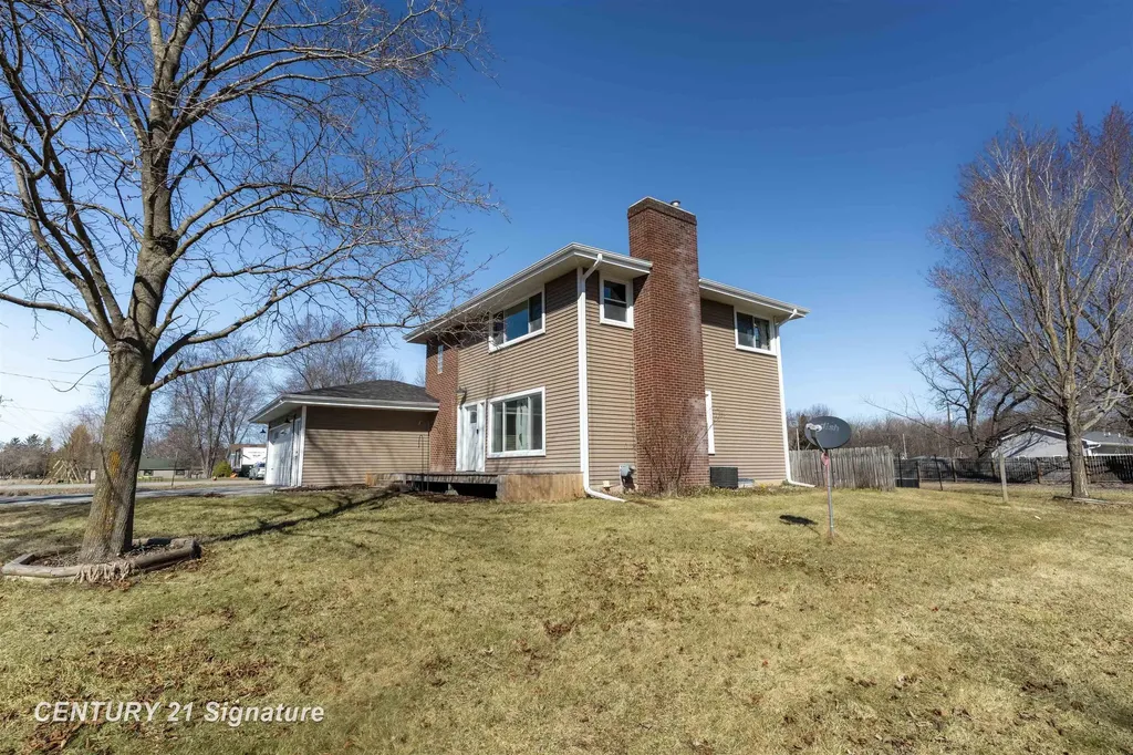 2251 E Stewart Road Midland Charter Township MI 48640