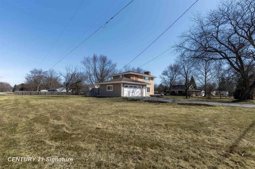 2251 E Stewart Road Midland Charter Township MI 48640