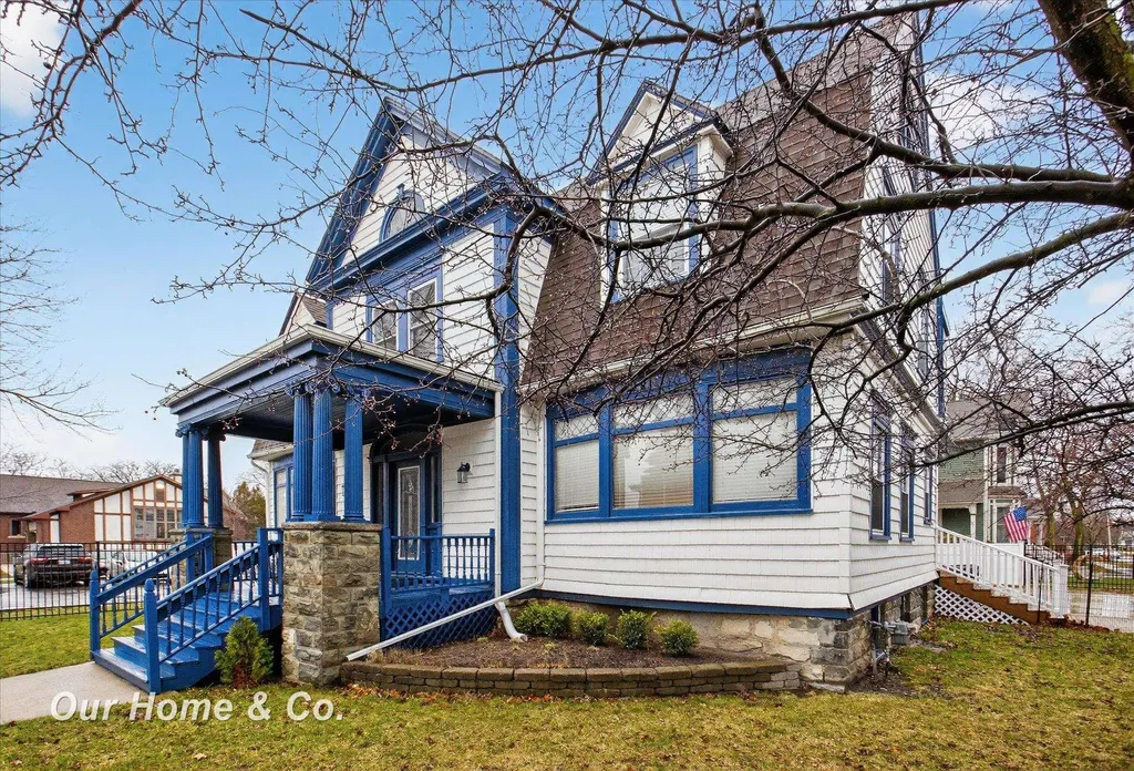 700 N Van Buren Street Bay City City MI 48708
