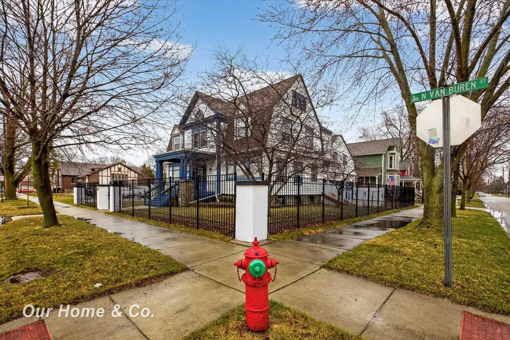 700 N Van Buren Street Bay City City MI 48708