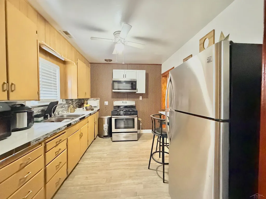 2604 Owen Street Saginaw City MI 48601