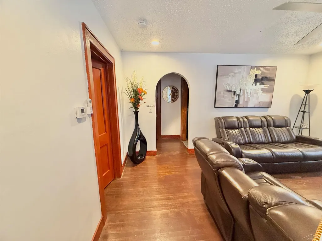 2604 Owen Street Saginaw City MI 48601
