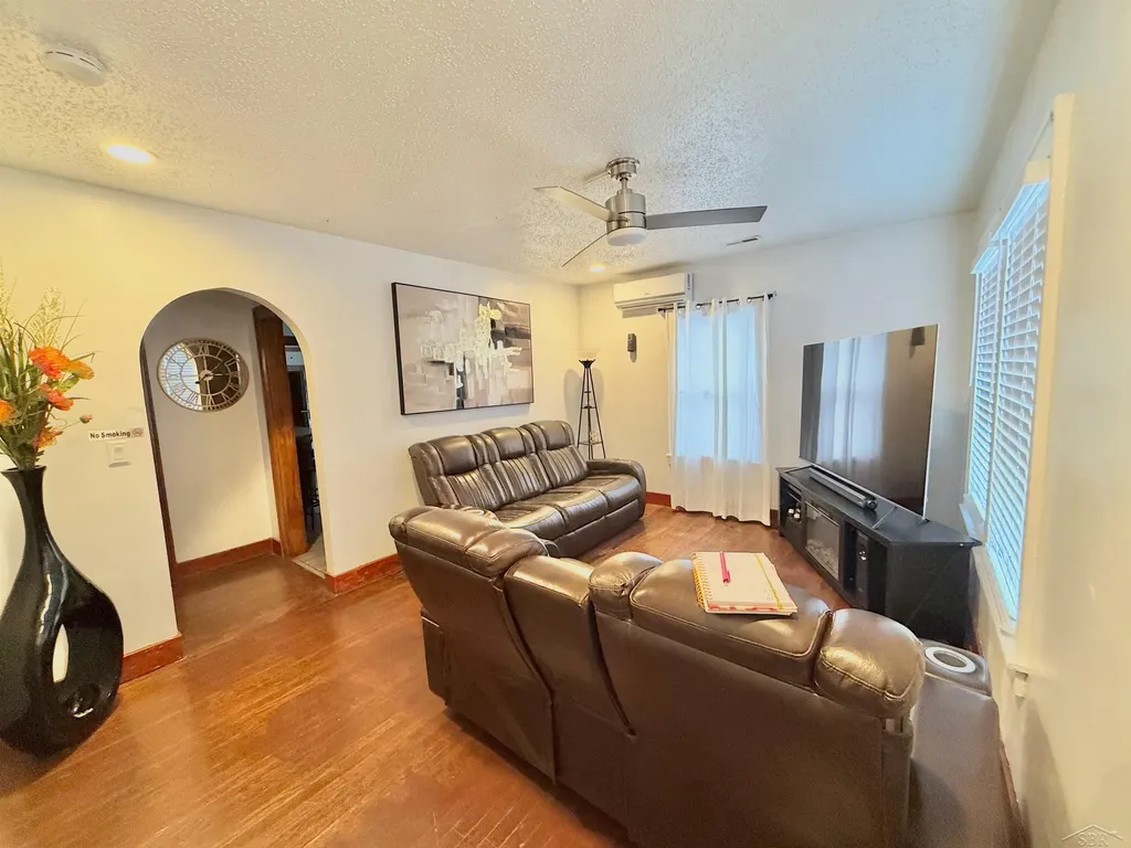 2604 Owen Street Saginaw City MI 48601