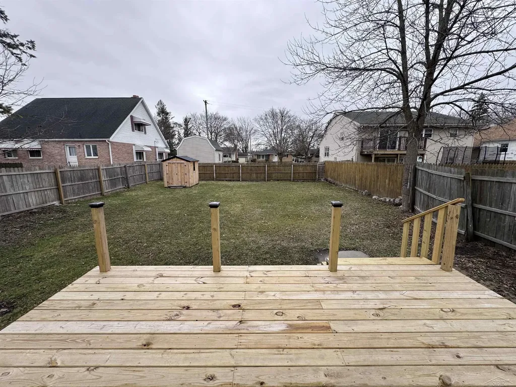 1904 James Street Essexville City MI 48732