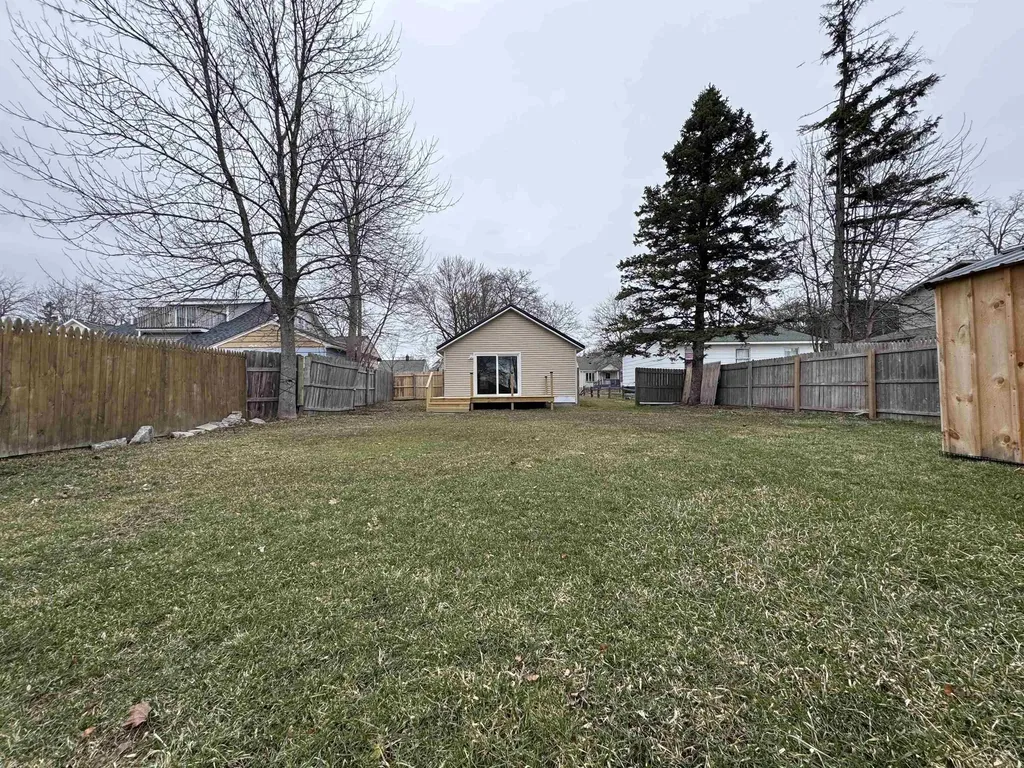 1904 James Street Essexville City MI 48732