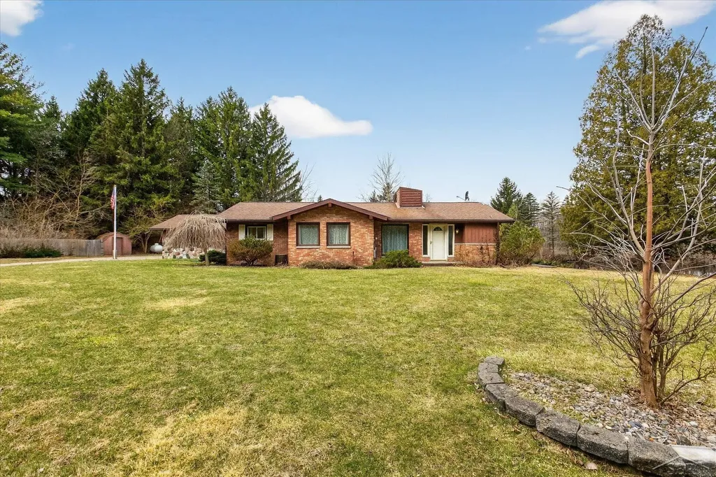 4403 N Raucholz Road Richland Township MI 48626