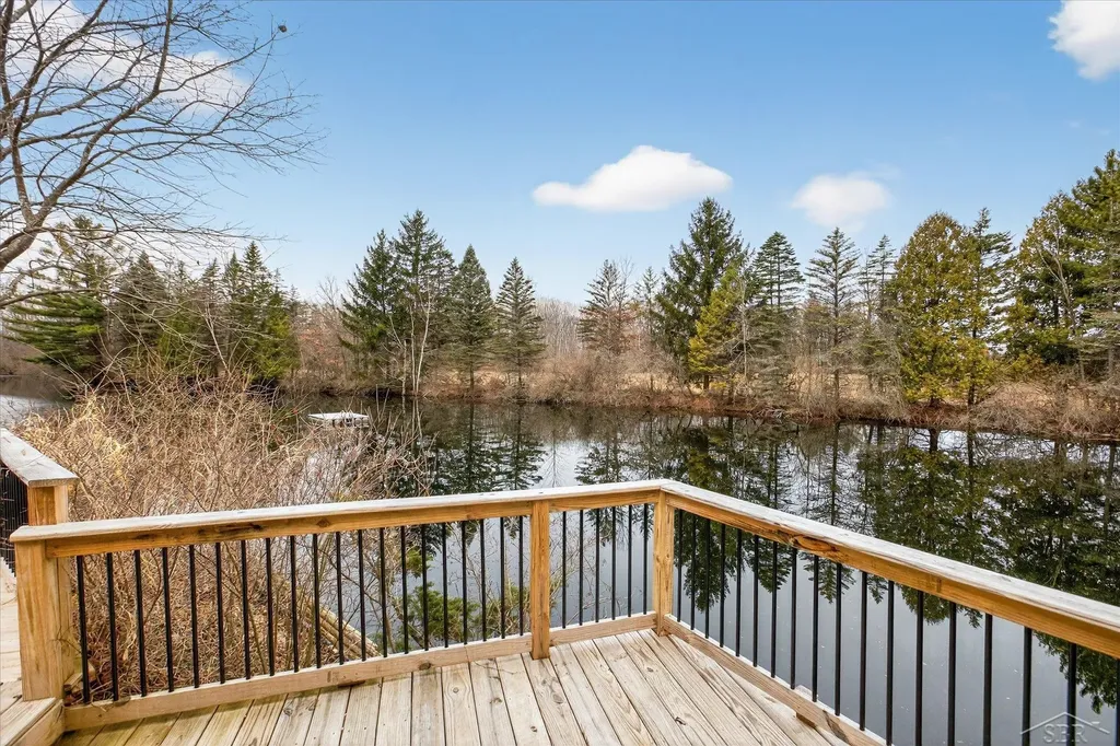 4403 N Raucholz Road Richland Township MI 48626
