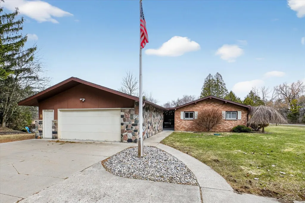 4403 N Raucholz Road Richland Township MI 48626
