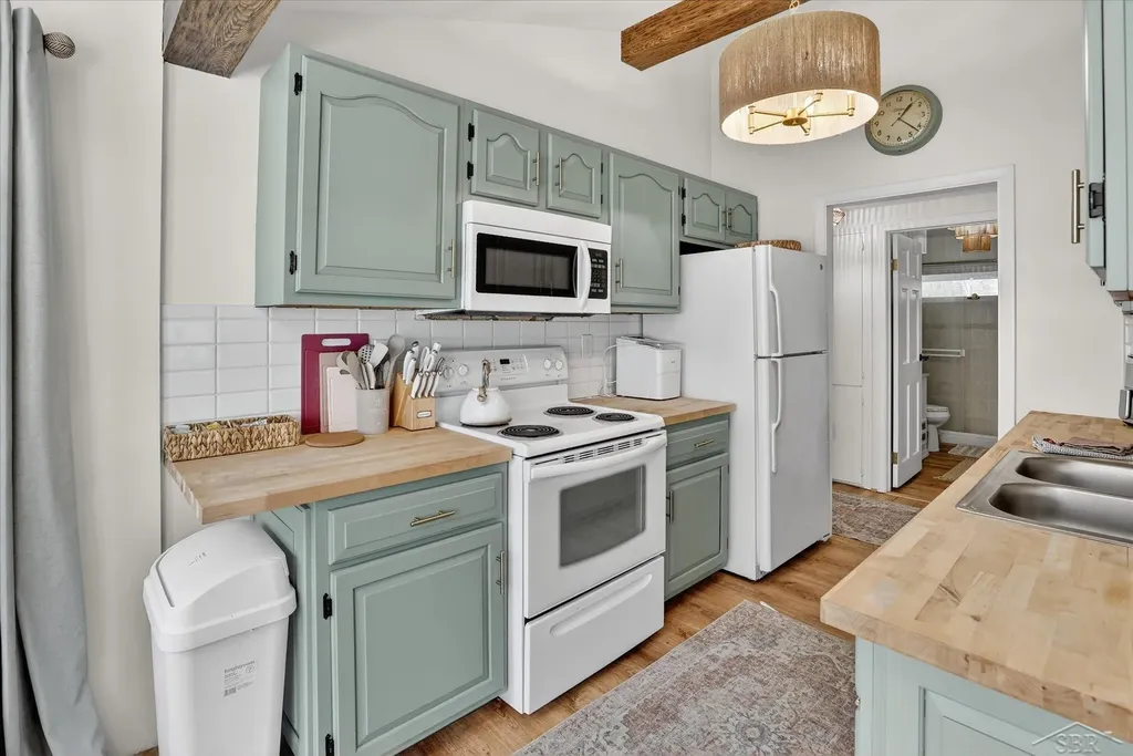 4403 N Raucholz Road Richland Township MI 48626