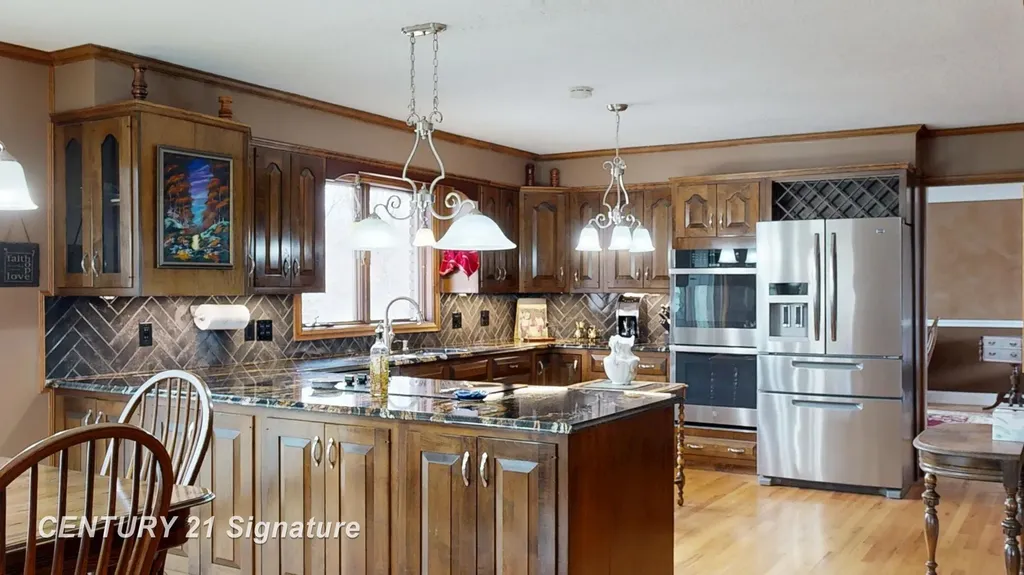 6728 N River Road Tittabawassee Township MI 48623