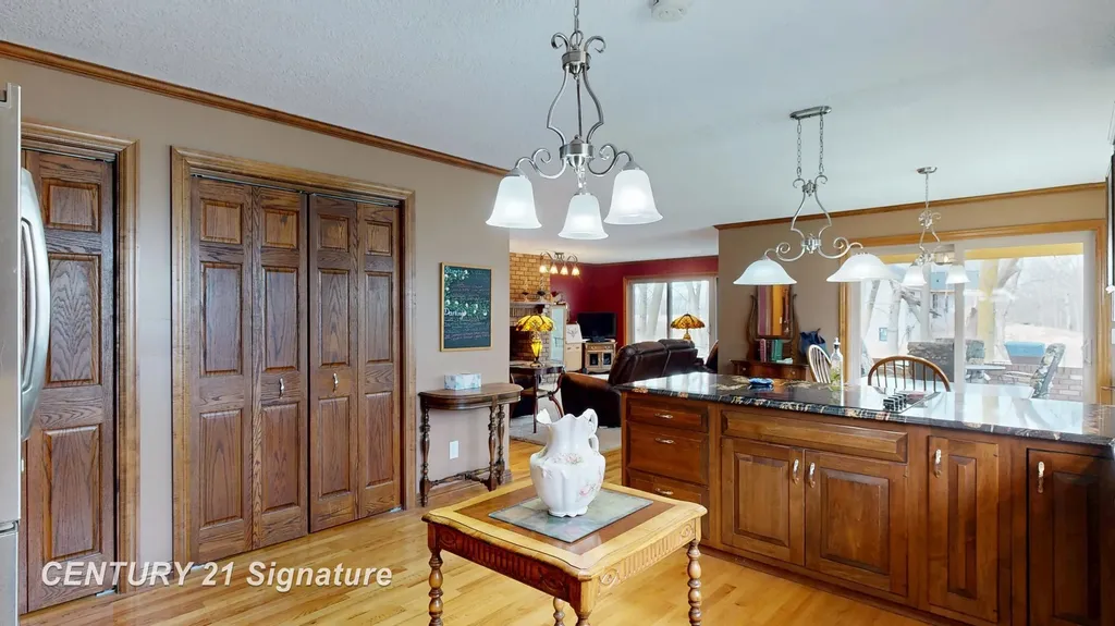 6728 N River Road Tittabawassee Township MI 48623