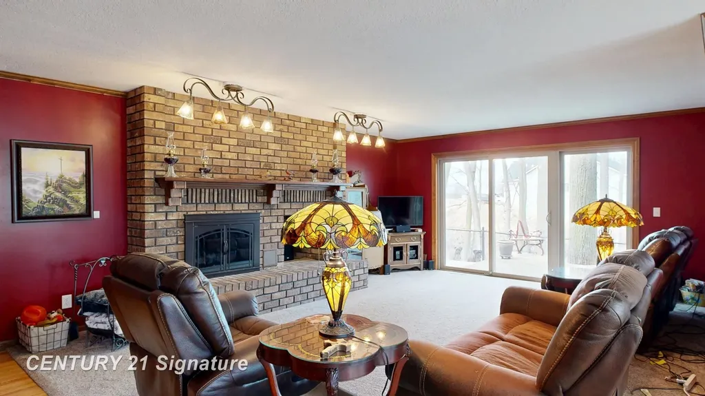 6728 N River Road Tittabawassee Township MI 48623