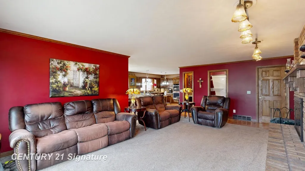 6728 N River Road Tittabawassee Township MI 48623